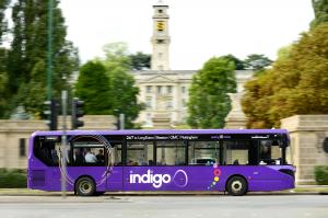 Alexander Dennis Enviro200 2015 года 